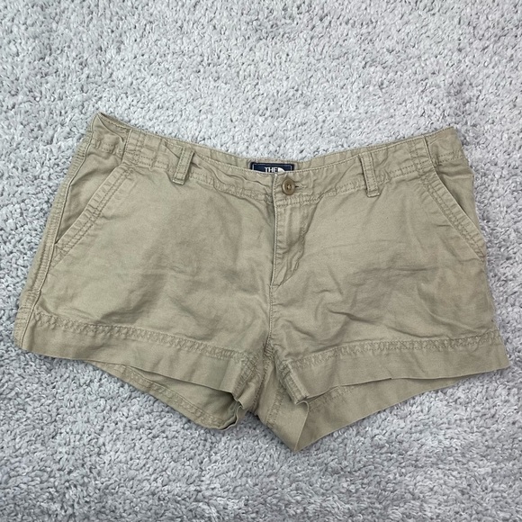 The North Face Shorts Womens 8 Classic Khaki Outdoors Party Adventure Hiking - Picture 1 of 4